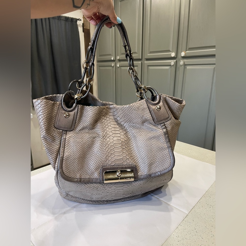 Coach Snakeskin Embossed Shoulder Bag GUC